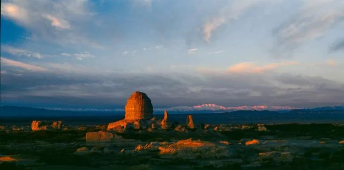 吴健 敦煌684 拷贝.jpg