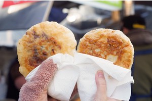 【韓國首爾】南大門糖餅：蜂蜜蔬菜餡餅都熱賣！小攤車爆人潮必吃美食