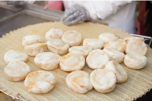 【韓國南大門美食】卡梅谷手工包子(佳梅谷)：熱騰騰大排隊，辣味必點