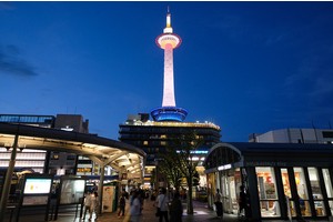 【2025京都塔攻略】京都最高建築！展望台夜景、必看重點＆美食必買玩透透