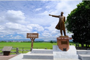 【札幌】羊之丘展望台：北海道開拓之父！夏天薰衣草、冬天滑雪超推薦