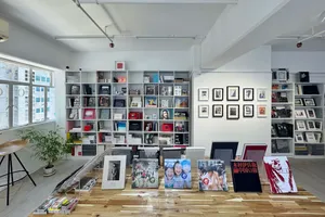 香港純攝影書店「顯影堂」，讓出版社被看見，為攝影文化找回實體溫度
