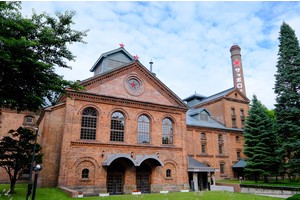 【北海道】札幌啤酒博物館：百年歷史啤酒廠！成吉思汗烤肉＆喝酒好過癮