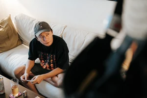 黃俊團《吶，青春》攝影集：14年前生鏽底片的青春記憶重現