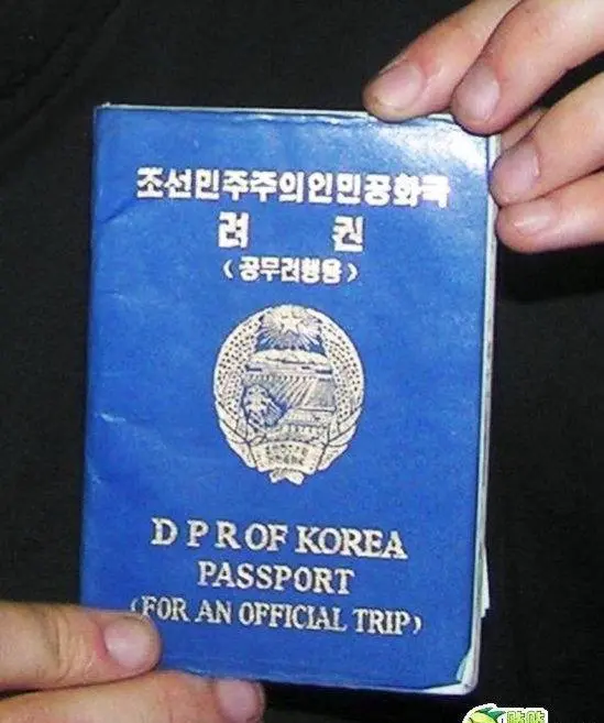 世界各国护照后面写的是什么？