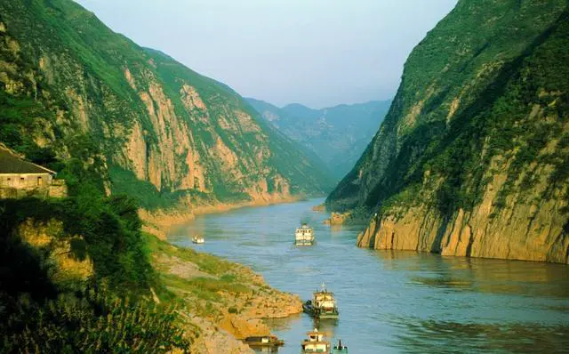 长江三峡有哪些景点？