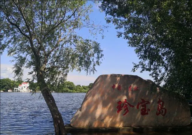 “自驾游”应注意哪些安全问题？怎样安排才能游得惬意？