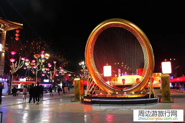 端午去西安玩三天，有哪些美食和住宿推荐？