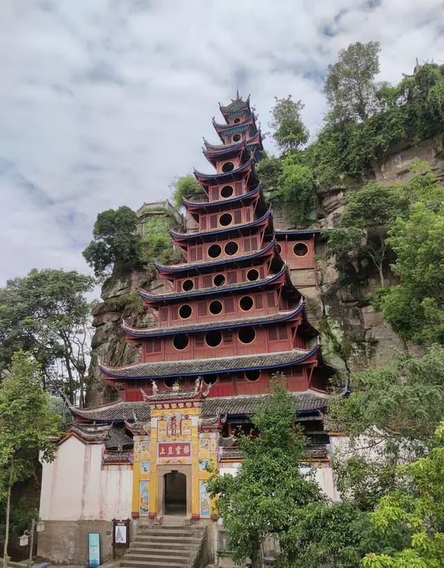 长江三峡有哪些景点？