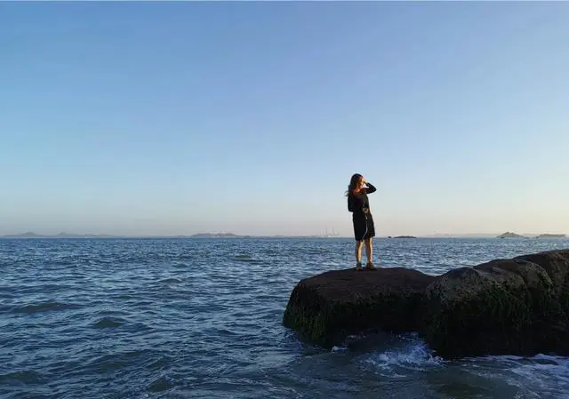 喜欢旅游的朋友们，你喜欢看旅游小视频还是旅游文章呢？为什么？