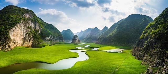 退休后老人自驾游有哪些优势和弊端，需要注意哪些问题？