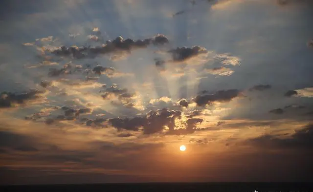 老人适合参加邮轮旅游吗?