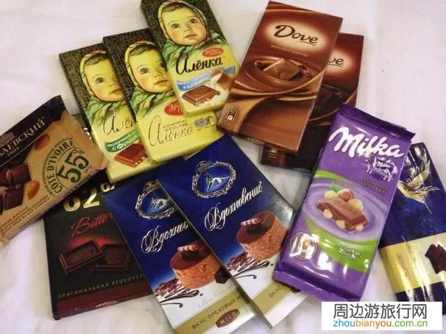 去俄罗斯旅游,给姐妹带什么礼物比较合适?最好是精致一点的?