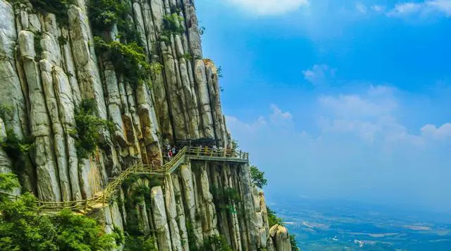 三山五岳、四大道教名山、四大佛教名山指的是哪些山？