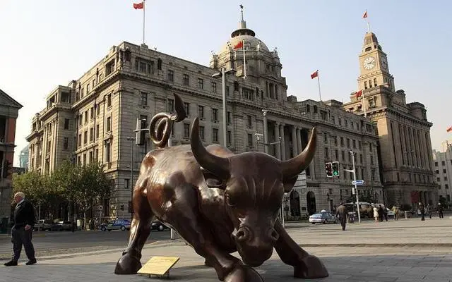 为什么很多人愿意去上海玩?