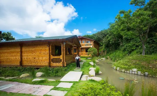 你住过的有特色的民宿是什么样子的？