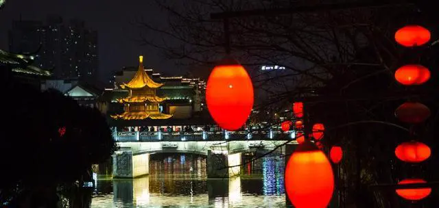 南京的秦淮河为什么有名？