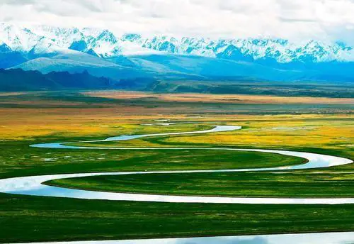 新疆巴音布鲁克好玩吗?