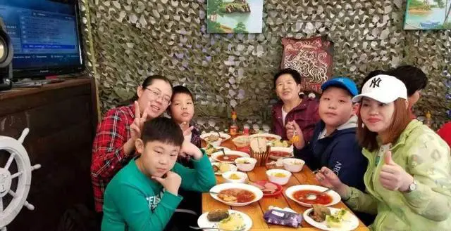 暑假到了，要带小朋友出去走走吗，旅游对孩子有帮助吗？