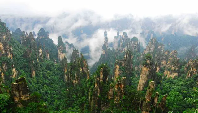 张家界主要有几个景区？张家界有哪些好玩的景点？