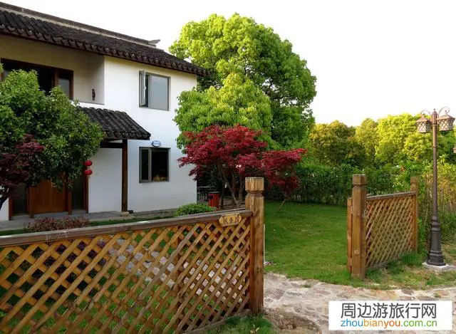 旅游途中：被邀请去当地村民家吃饭，给钱还是买礼物作为答谢好？