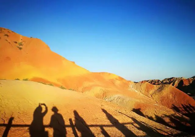 按照现在国内情况，十月份国内旅游能正常进行吗？