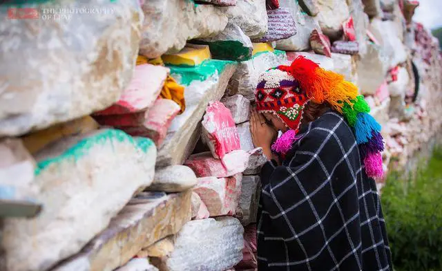 准备八月去青海旅游，需要准备什么东西？