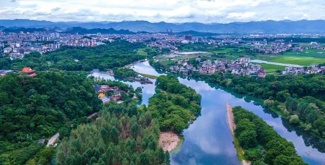 灵渠在桂林哪个县?桂林灵渠什么时候建造的