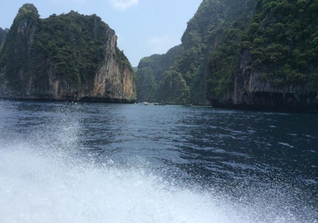 暑假带父母孩子去哪里旅游好?