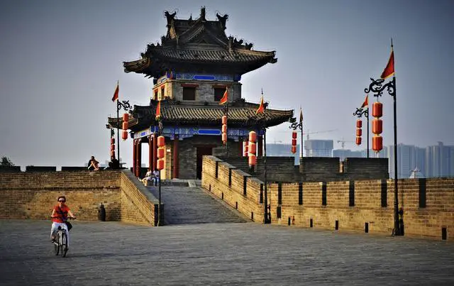 西安和咸阳是一个地方吗?西安和咸阳有什么关系？