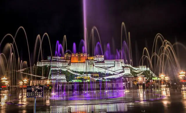 拉萨布达拉宫旅游攻略