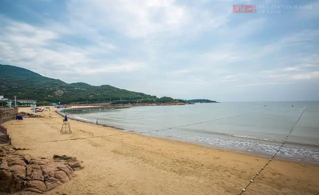 象山松兰山沙滩在哪？