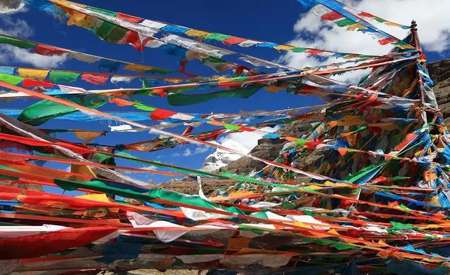 冈仁波齐是全世界公认的神山，为何至今无人敢登顶？