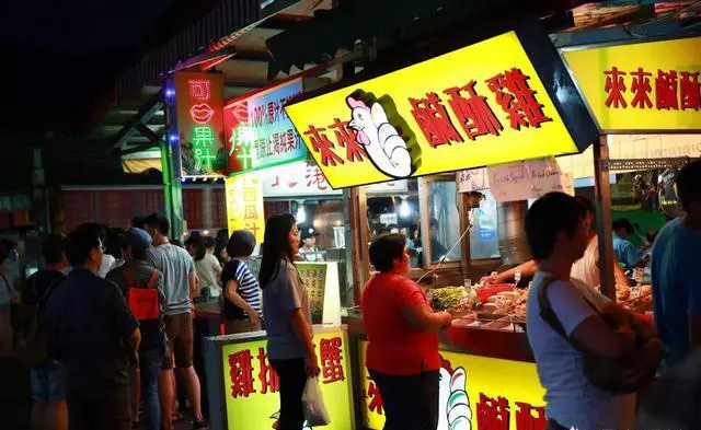 请问有什么必去的弯弯夜市推荐吗？