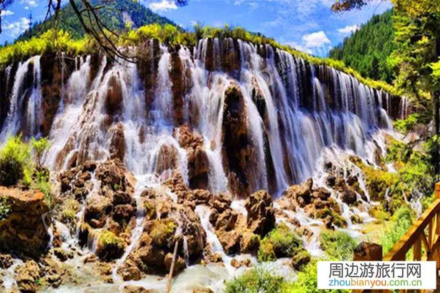 现在到九寨沟看什么？