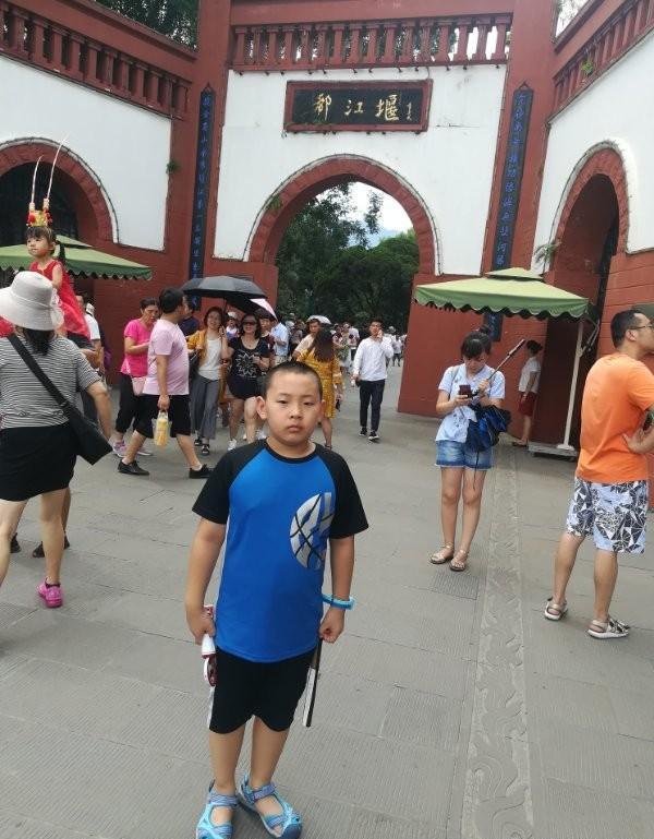 暑假到了，要带小朋友出去走走吗，旅游对孩子有帮助吗？