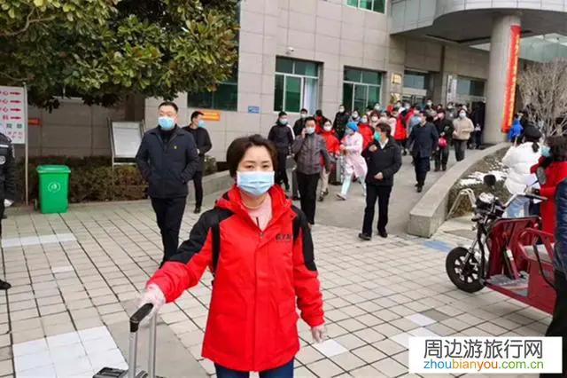 给支援武汉抗疫的医疗工作者终身免国内景点门票的奖励，可行吗？