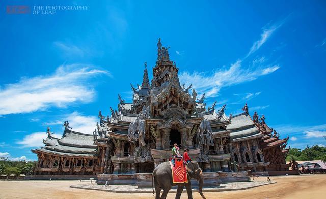三亚和泰国哪个好玩？