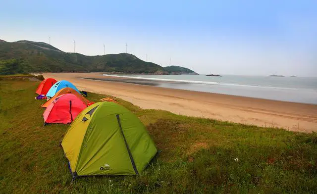 想带孩子去看大海,去哪里看比较经济实惠?