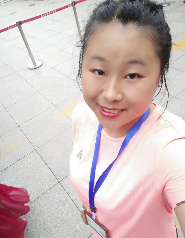 我是大二女生,每月要求父母给我4500元生活费,过分吗?