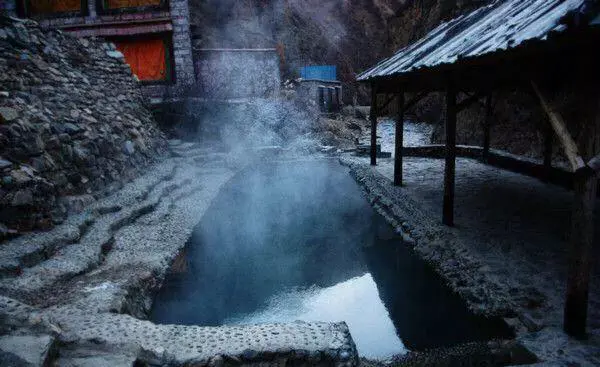 西藏的温泉有哪些？