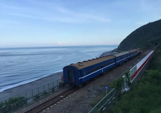 女孩子一个人坐长途火车要注意什么?