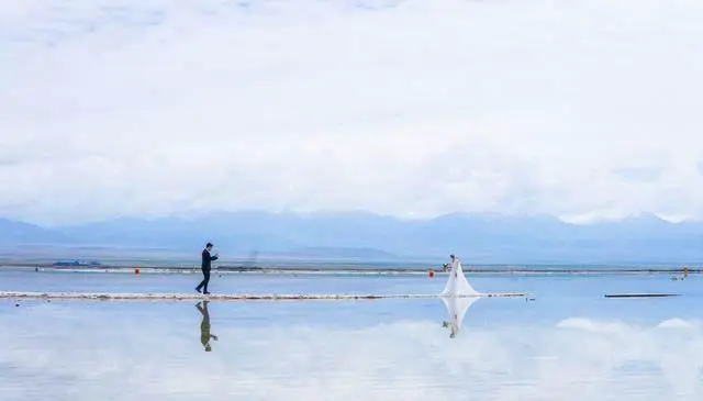 青海的茶卡盐湖为什么会被称为中国的“天空之镜”？