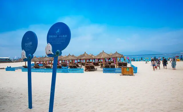 去海南岛看海有什么海水沙滩很美的地方吗？