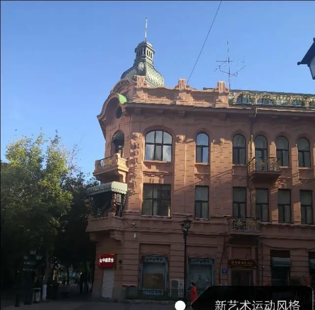 首批「全国示范步行街」获确认，南京夫子庙、杭州湖滨路、重庆解放碑上榜，还有哪些步行街值得提名？