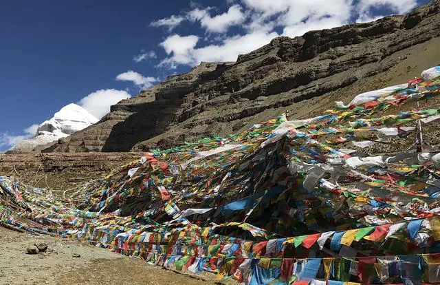 去旅游，西藏和云南你会选哪个？