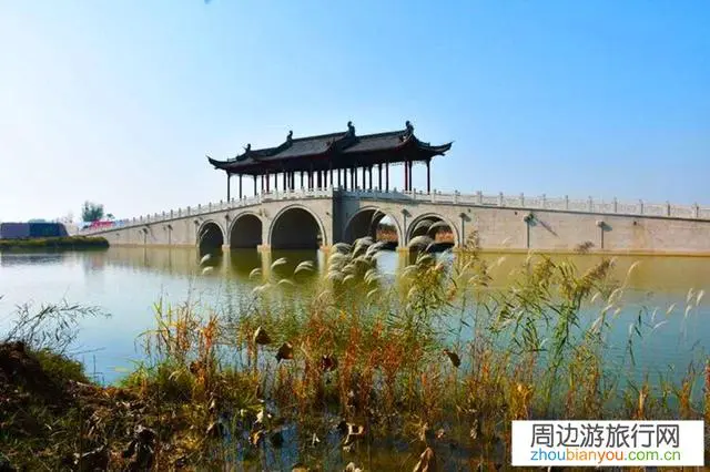 去哪旅游既便宜又好玩？最好是郑州附近的城市？