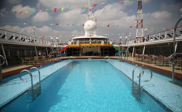 老人适合参加邮轮旅游吗?