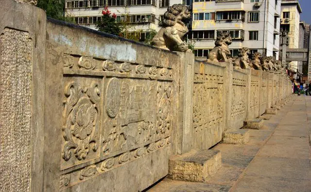 以下八个城市中,你会选择哪个城市定居?