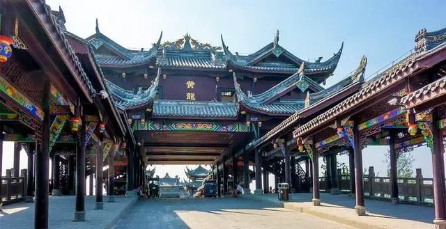 成都周边自驾游一天有什么好玩的地方?